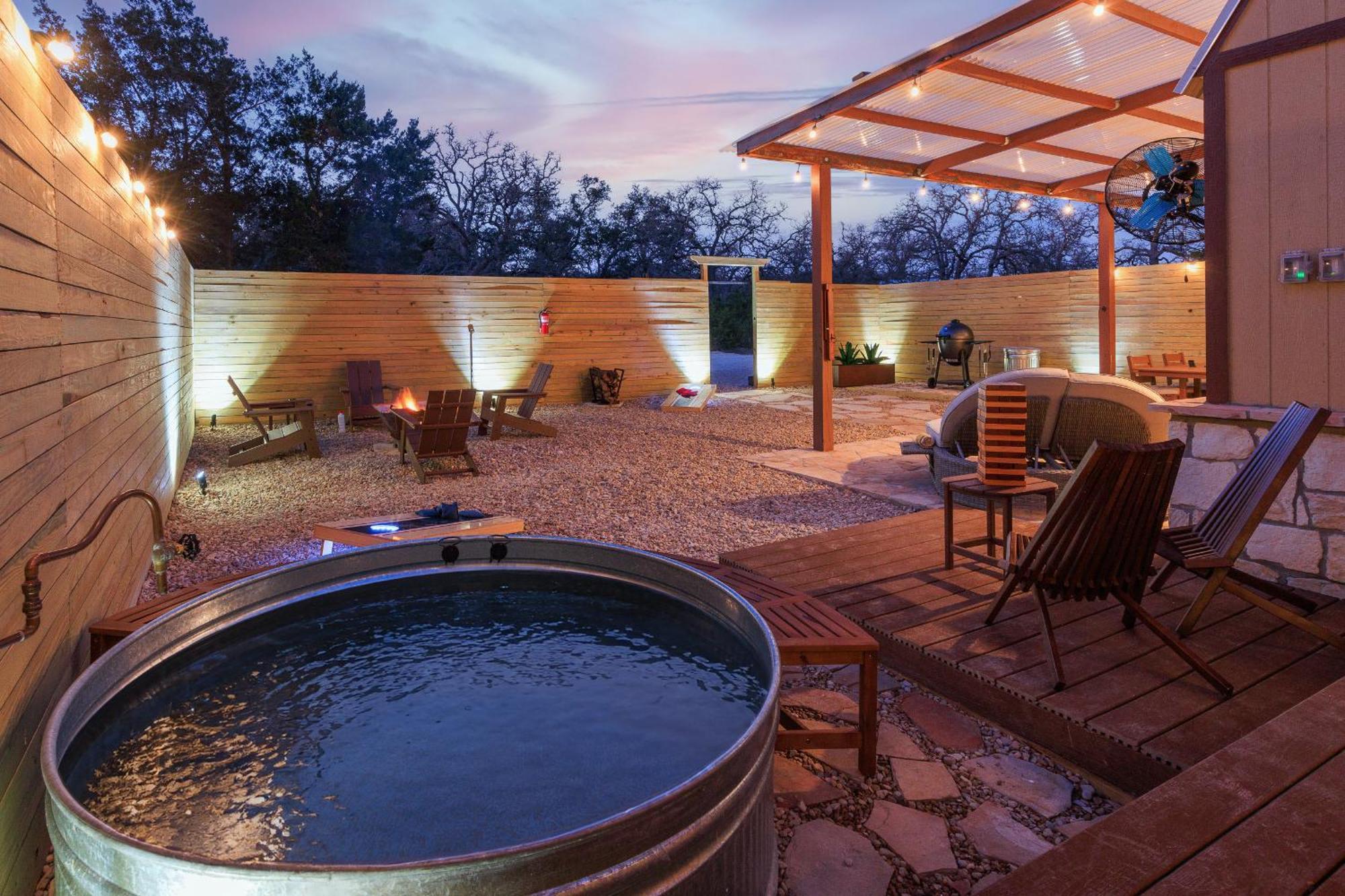Romantic Luxury Retreat Hot Cold Pool & Sauna Wimberley Exterior photo